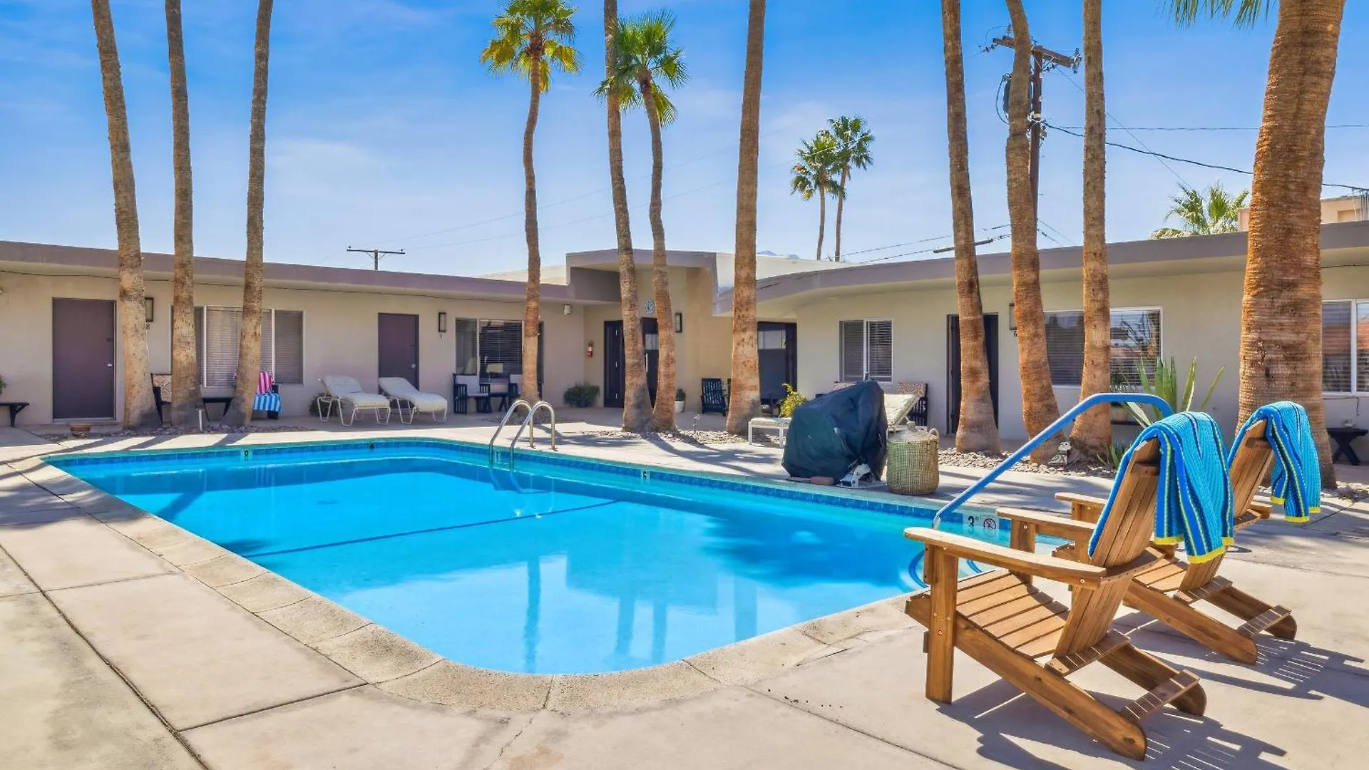 4 Central Hotels in Desert Hot Springs for Effortless Spa Escapes